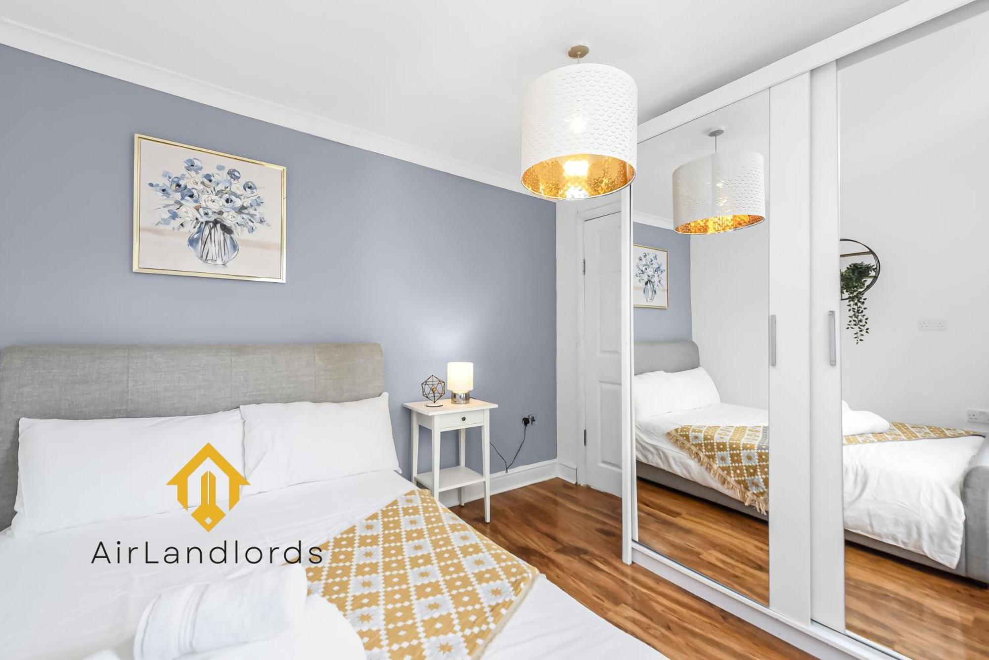 Superb 3 Bedroom Flat- Amazing River View 5 Stars